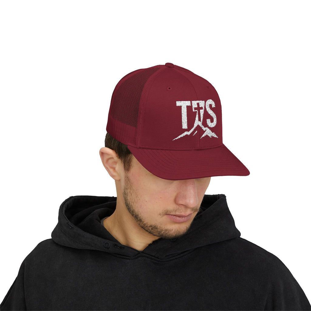 T7S/White Snapback Cap