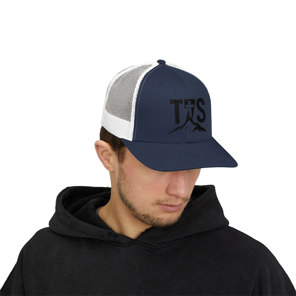 T7S/Black Snapback Cap