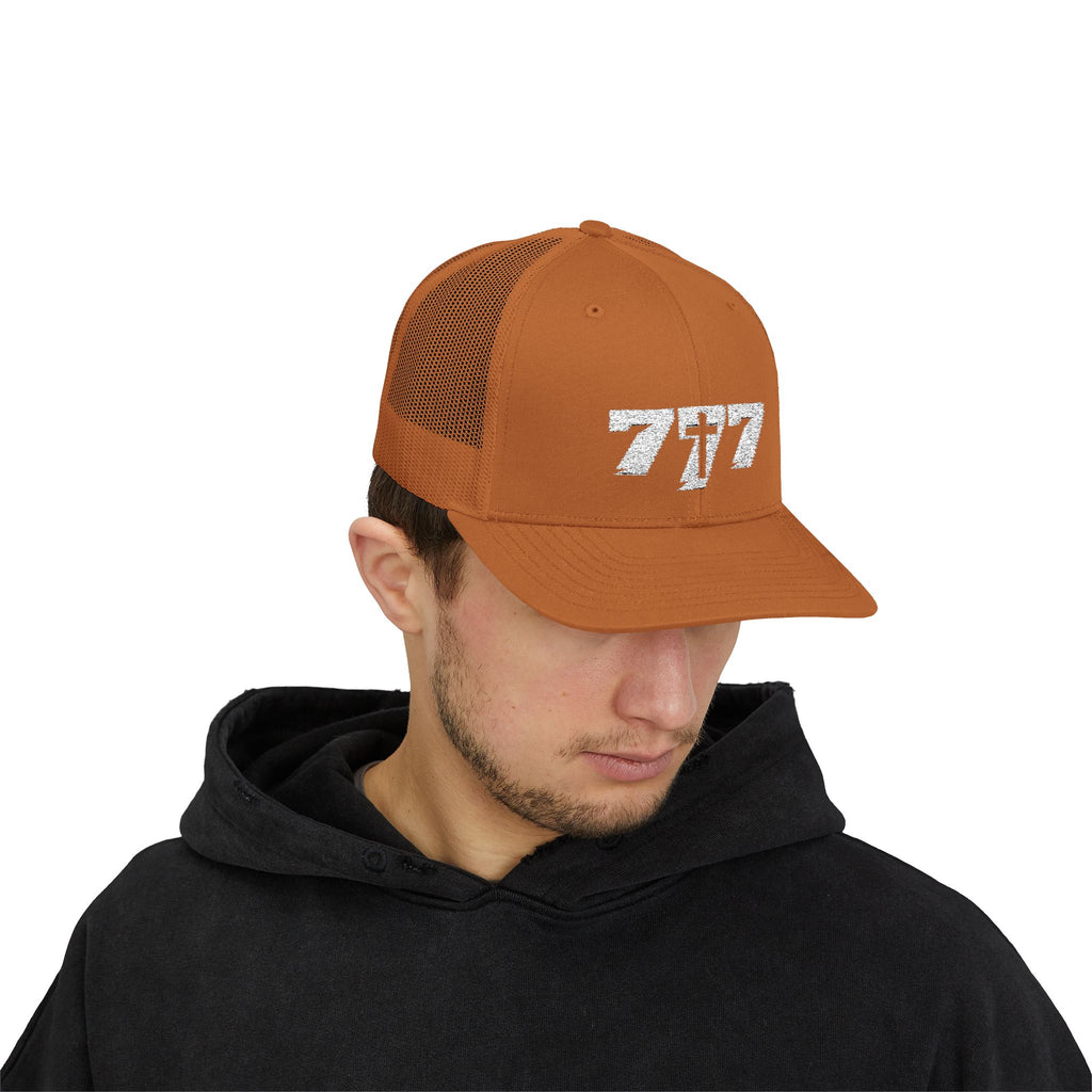 777/White Snapback Cap
