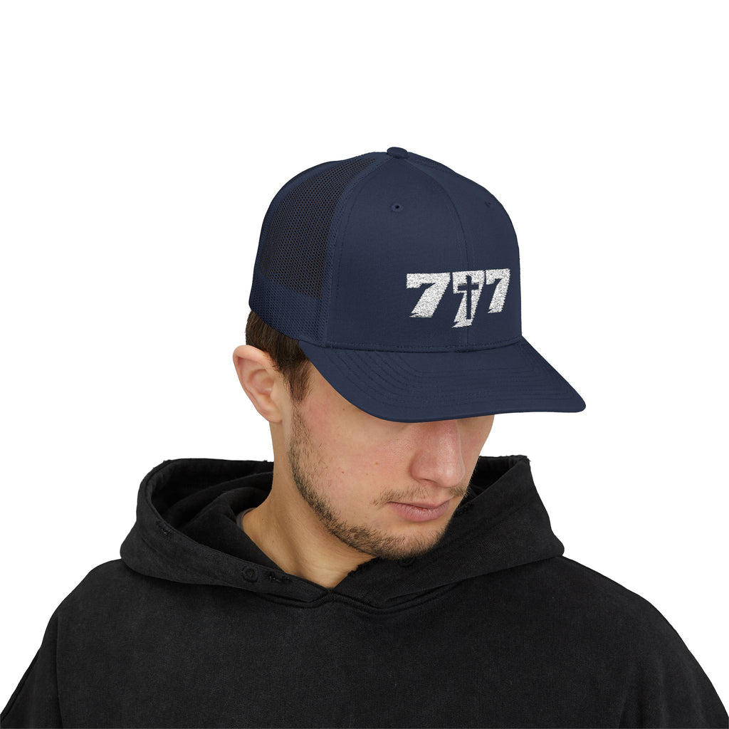 777/White Snapback Cap